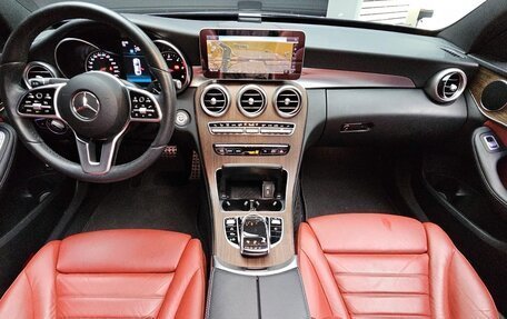 Mercedes-Benz C-Класс, 2018 год, 2 532 000 рублей, 19 фотография