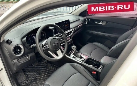 KIA K3, 2022 год, 1 320 000 рублей, 9 фотография