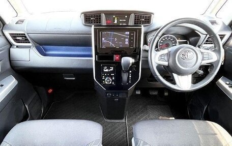 Toyota Roomy I, 2021 год, 900 000 рублей, 6 фотография