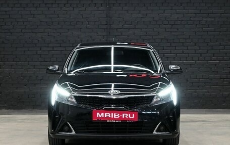 KIA Rio IV, 2021 год, 1 690 000 рублей, 2 фотография