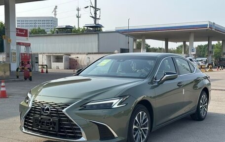 Lexus ES VII, 2025 год, 4 300 000 рублей, 1 фотография