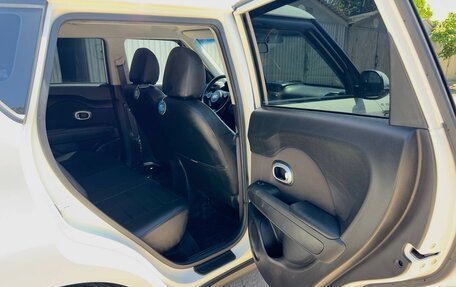 KIA Soul II рестайлинг, 2015 год, 1 550 000 рублей, 15 фотография