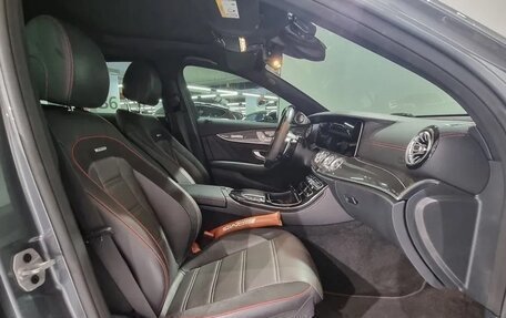 Mercedes-Benz E-Класс AMG, 2022 год, 7 000 000 рублей, 8 фотография