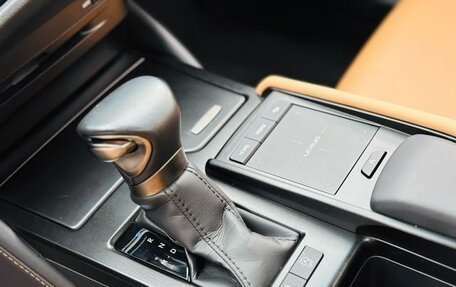 Lexus ES VII, 2021 год, 3 100 000 рублей, 13 фотография