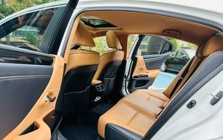 Lexus ES VII, 2021 год, 3 100 000 рублей, 16 фотография