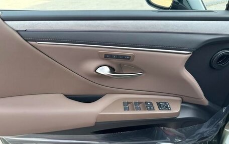 Lexus ES VII, 2025 год, 4 300 000 рублей, 9 фотография