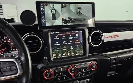 Jeep Wrangler, 2021 год, 4 955 000 рублей, 13 фотография