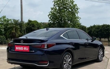 Lexus ES VII, 2022 год, 3 900 000 рублей, 4 фотография