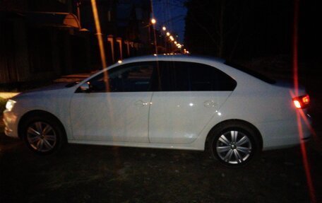 Volkswagen Jetta VI, 2015 год, 1 350 000 рублей, 4 фотография