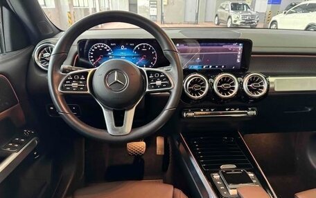 Mercedes-Benz GLB, 2021 год, 2 282 172 рублей, 11 фотография