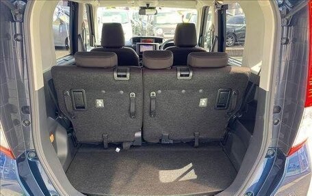 Toyota Roomy I, 2021 год, 800 000 рублей, 24 фотография