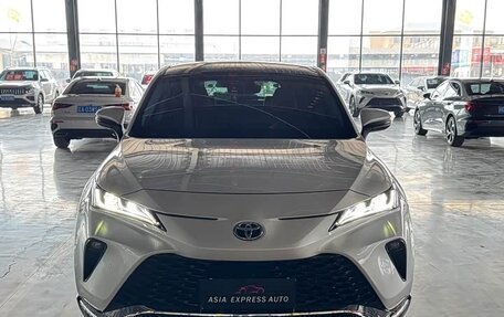 Toyota Venza, 2022 год, 2 810 000 рублей, 1 фотография