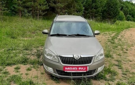 Skoda Roomster, 2013 год, 845 000 рублей, 3 фотография