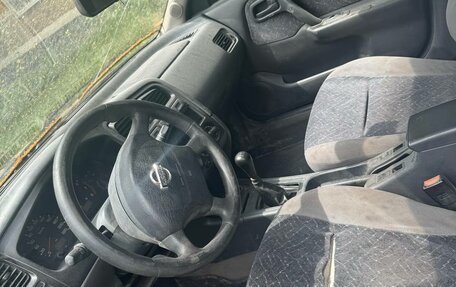 Nissan Primera II рестайлинг, 1998 год, 120 000 рублей, 4 фотография