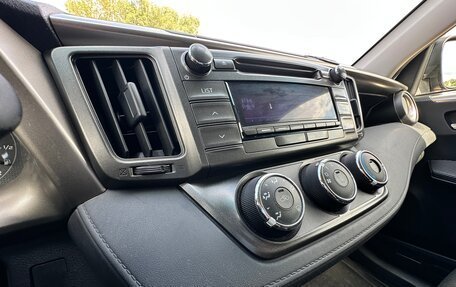 Toyota RAV4, 2013 год, 1 950 000 рублей, 12 фотография