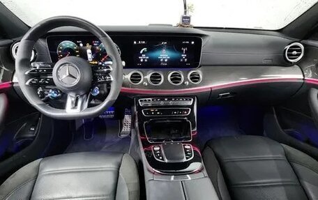 Mercedes-Benz E-Класс AMG, 2022 год, 7 100 000 рублей, 6 фотография
