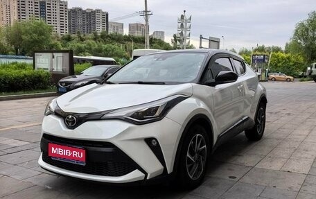 Toyota C-HR I рестайлинг, 2022 год, 1 730 334 рублей, 1 фотография