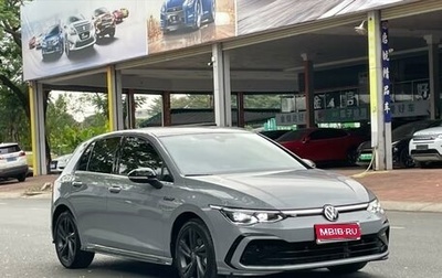Volkswagen Golf VIII, 2022 год, 1 900 000 рублей, 1 фотография