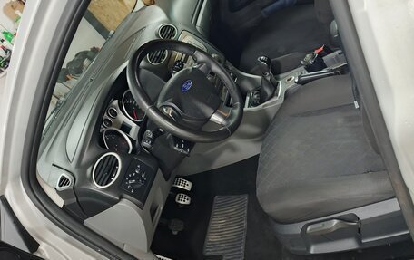 Ford Focus II рестайлинг, 2010 год, 615 000 рублей, 13 фотография