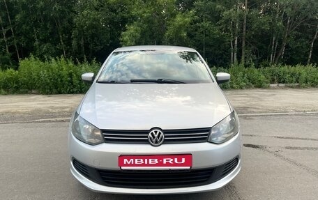 Volkswagen Polo VI (EU Market), 2013 год, 675 000 рублей, 3 фотография