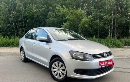 Volkswagen Polo VI (EU Market), 2013 год, 675 000 рублей, 2 фотография