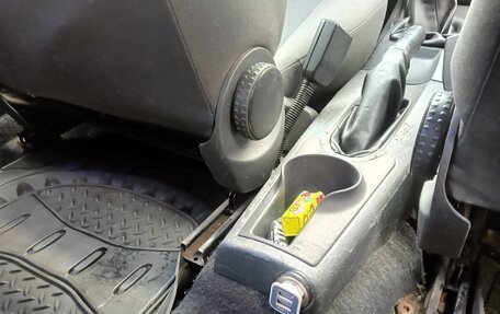 Ford Focus IV, 2002 год, 190 000 рублей, 27 фотография