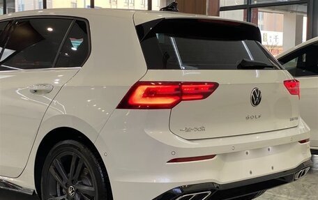 Volkswagen Golf VIII, 2022 год, 1 350 000 рублей, 4 фотография