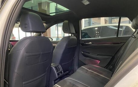 Volkswagen Golf VIII, 2022 год, 1 350 000 рублей, 15 фотография