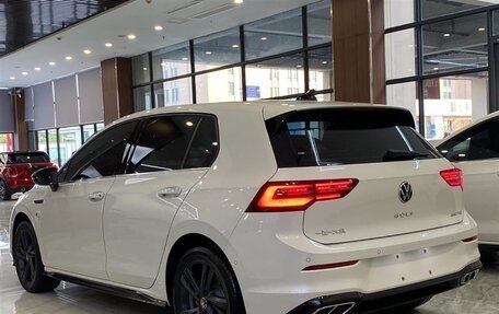 Volkswagen Golf VIII, 2022 год, 1 350 000 рублей, 6 фотография