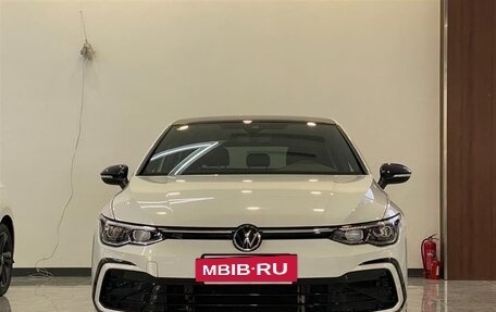 Volkswagen Golf VIII, 2022 год, 1 350 000 рублей, 2 фотография