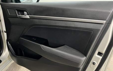 Hyundai Elantra VI рестайлинг, 2017 год, 1 060 000 рублей, 26 фотография