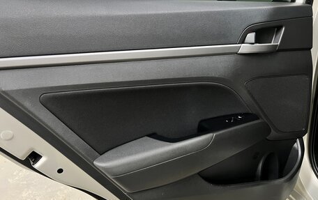 Hyundai Elantra VI рестайлинг, 2017 год, 1 060 000 рублей, 27 фотография