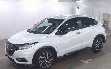 Honda Vezel, 2019 год, 2 150 000 рублей, 3 фотография