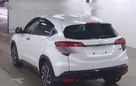 Honda Vezel, 2019 год, 2 150 000 рублей, 4 фотография
