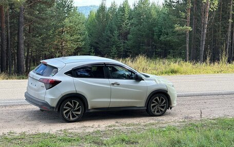Honda Vezel, 2019 год, 2 150 000 рублей, 17 фотография