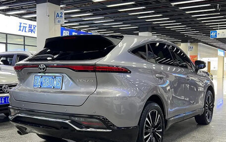 Toyota Venza, 2022 год, 2 450 027 рублей, 4 фотография
