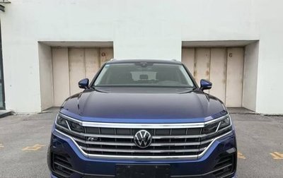 Volkswagen Touareg III, 2021 год, 4 300 000 рублей, 1 фотография