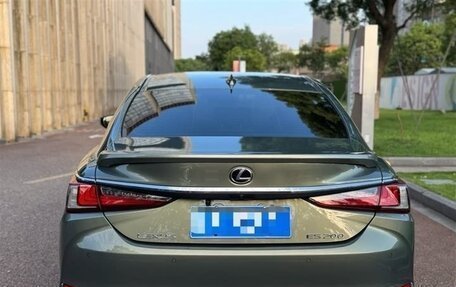 Lexus ES VII, 2022 год, 2 550 000 рублей, 5 фотография