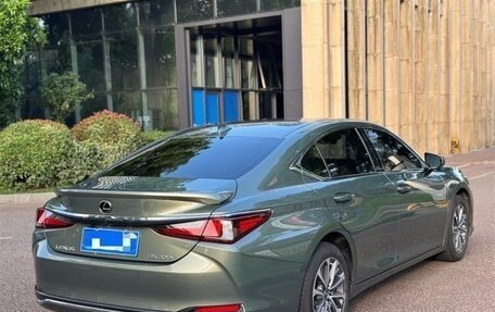 Lexus ES VII, 2022 год, 2 550 000 рублей, 4 фотография
