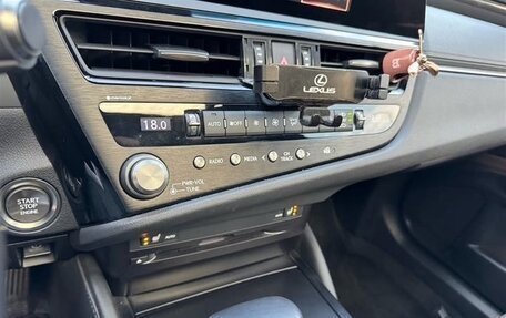 Lexus ES VII, 2022 год, 2 550 000 рублей, 10 фотография