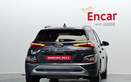 Hyundai Kona I, 2021 год, 1 800 000 рублей, 3 фотография