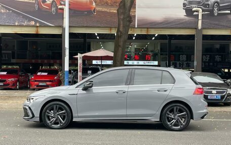 Volkswagen Golf VIII, 2022 год, 1 900 000 рублей, 3 фотография