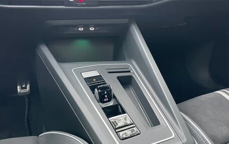 Volkswagen Golf VIII, 2022 год, 1 900 000 рублей, 12 фотография