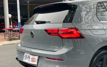 Volkswagen Golf VIII, 2022 год, 1 900 000 рублей, 7 фотография