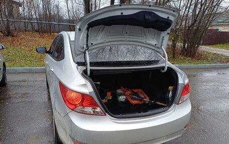 Hyundai Solaris II рестайлинг, 2013 год, 950 000 рублей, 7 фотография