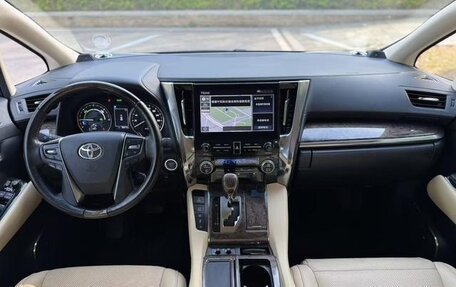 Toyota Vellfire II, 2022 год, 7 600 334 рублей, 6 фотография