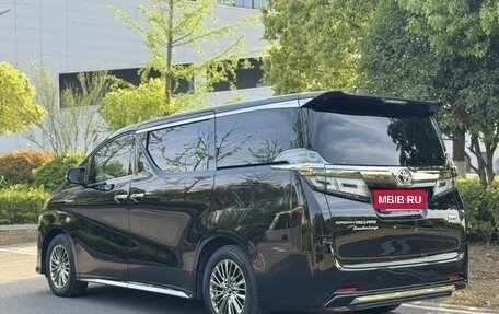 Toyota Vellfire II, 2022 год, 7 600 334 рублей, 4 фотография