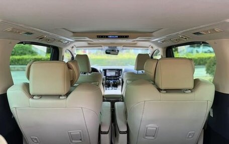 Toyota Vellfire II, 2022 год, 7 600 334 рублей, 14 фотография