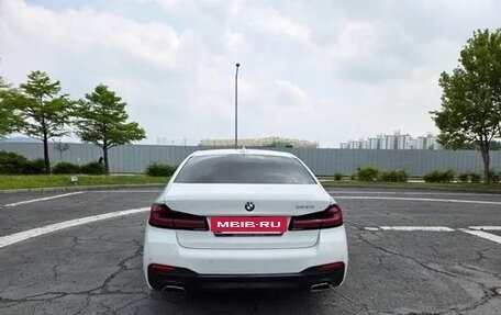 BMW 5 серия, 2022 год, 3 333 000 рублей, 4 фотография