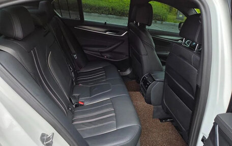 BMW 5 серия, 2022 год, 3 333 000 рублей, 13 фотография